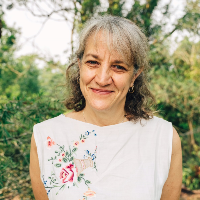 Dr Lisa Siegel